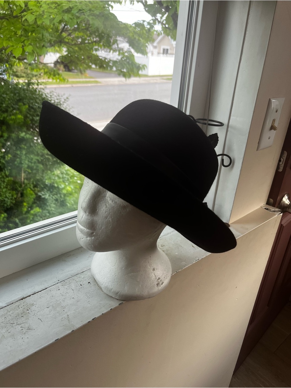 Black Wide-Brim Felt Hat Italy wool